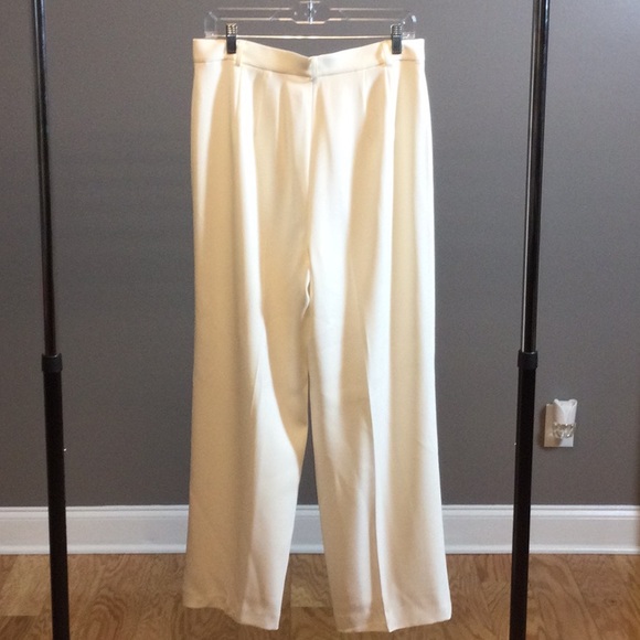 10 Talbots winter white fully lined dress pants - Picture 5 of 16